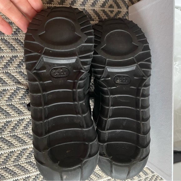 Moncler Emilia waterproof sneaker 7.5 - Picture 8 of 8